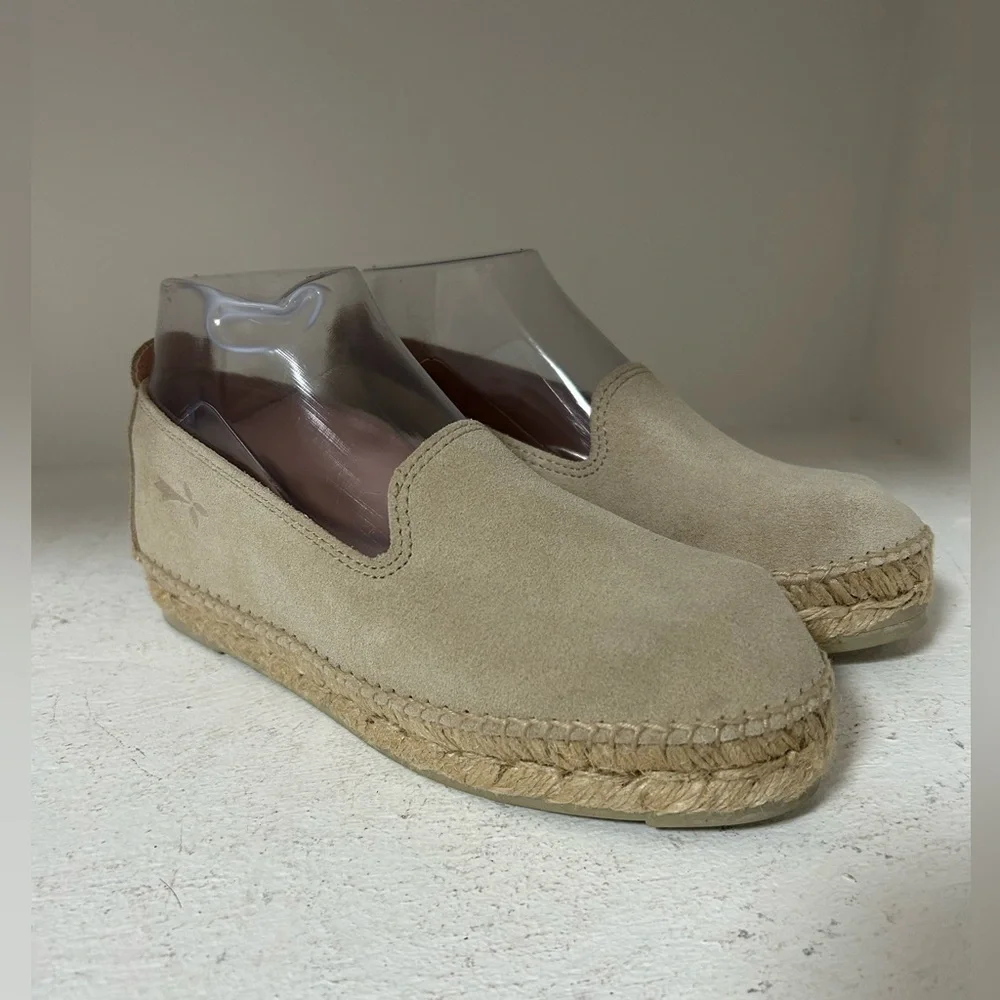 Manebí Women's Tan Espadrilles